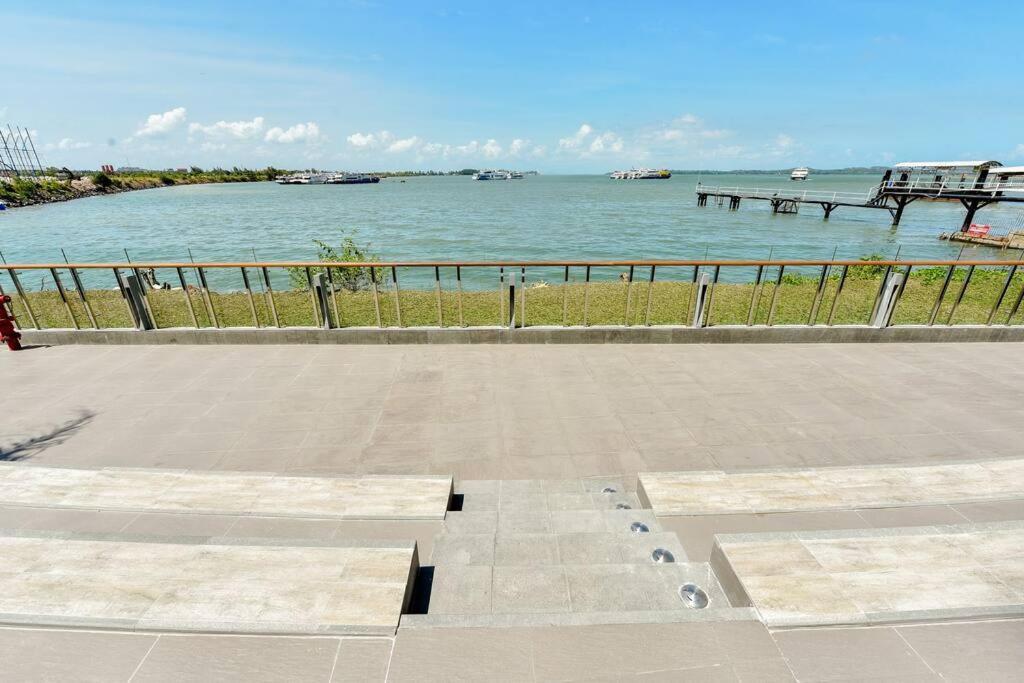 Lovina 8-Ad At One Residence Batam Экстерьер фото