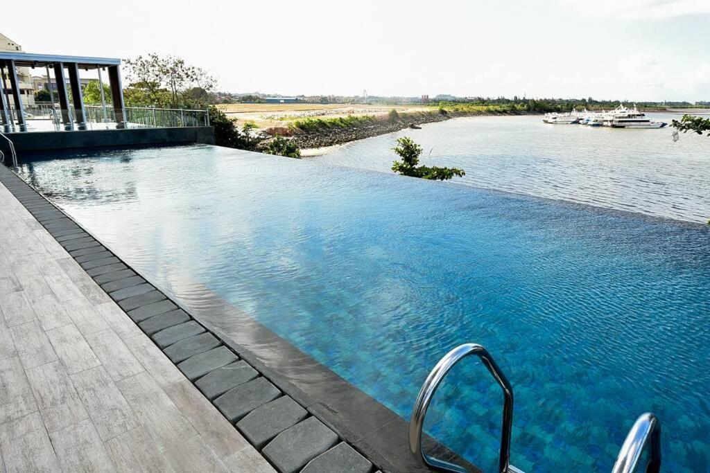 Lovina 8-Ad At One Residence Batam Экстерьер фото